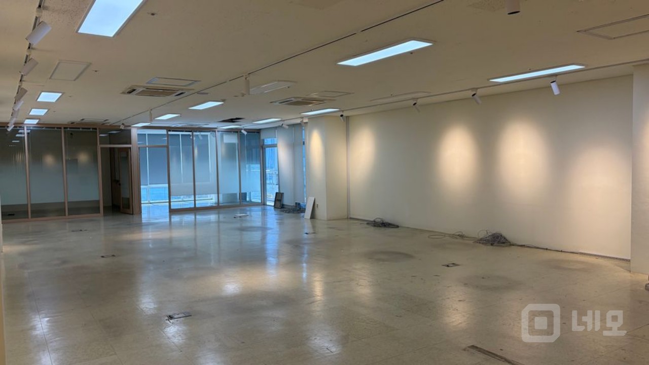 DMC첨단산업센터 320호 (DMC지원시설) 매물의 3번째 사진