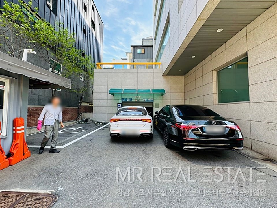 주차3대가능, 가성비갑, 인테리어 최상, 대로변접근성좋음 매물의 19번째 사진