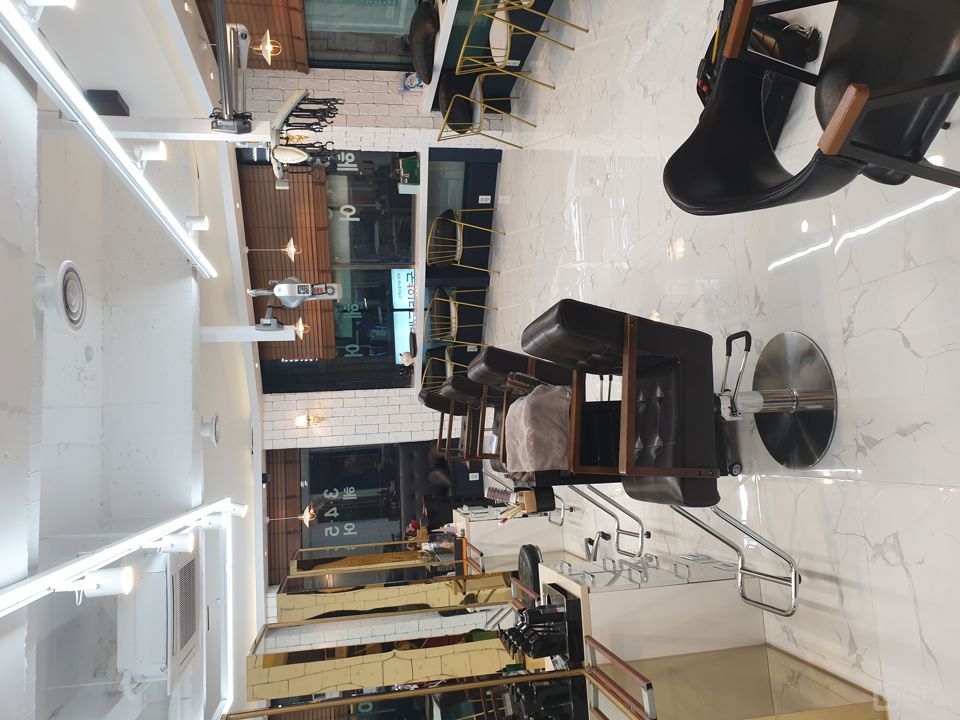 경안동 번화가  유동인구 많은 사거리 코너자리 미용실 매물의 2번째 사진