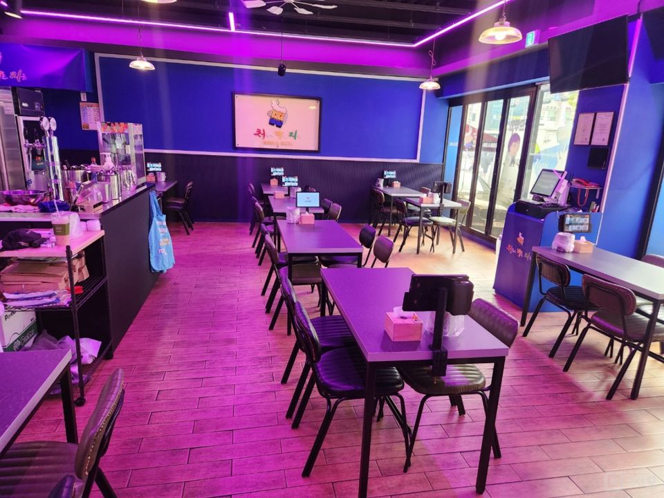 시설 집기 포함 인테리어 완비된 길동 호프집 매물의 1번째 사진