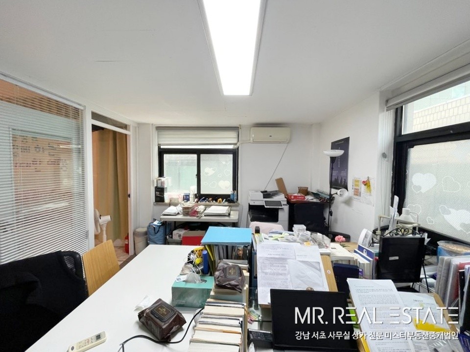 신사역 도보2분 교회 선호 2,3 층 통임대 인테리어 완비 매물의 10번째 사진