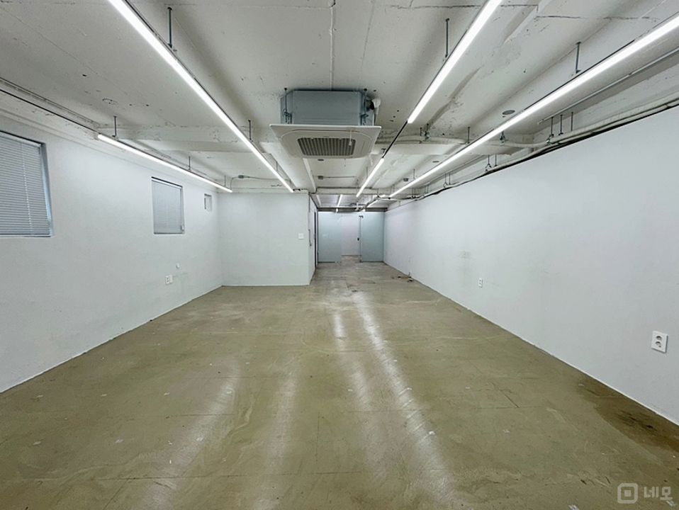 실사진O.주차가능.S급인테리어.내외관컨디션ACE.가성비사무실 매물의 2번째 사진
