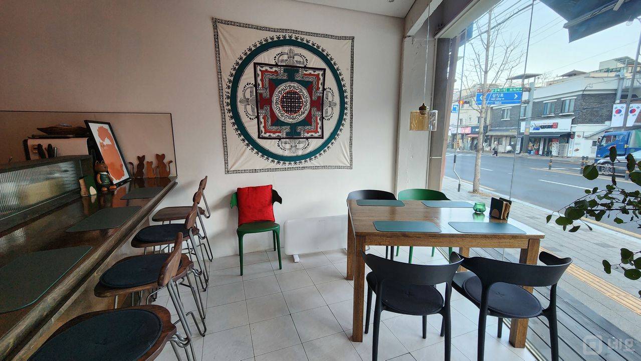 수유동 4.19민주묘지역 역세권, SNS 핫플레이스, 단골 많은 요리주점 매물의 4번째 사진