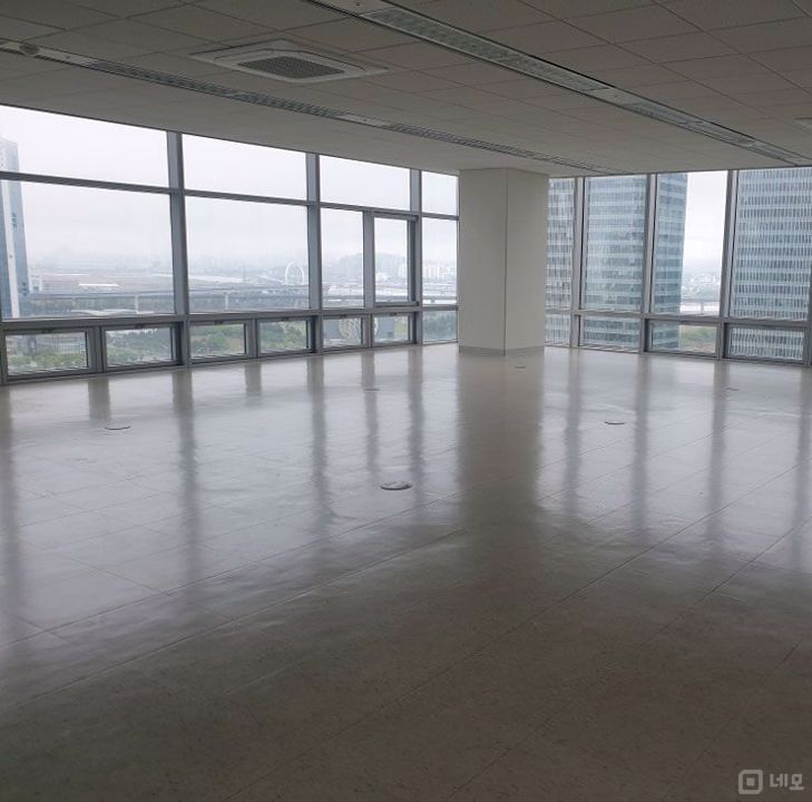 국제업무지구역 초역세권, 즉시입주 가능한 사무실 임대 매물의 1번째 사진