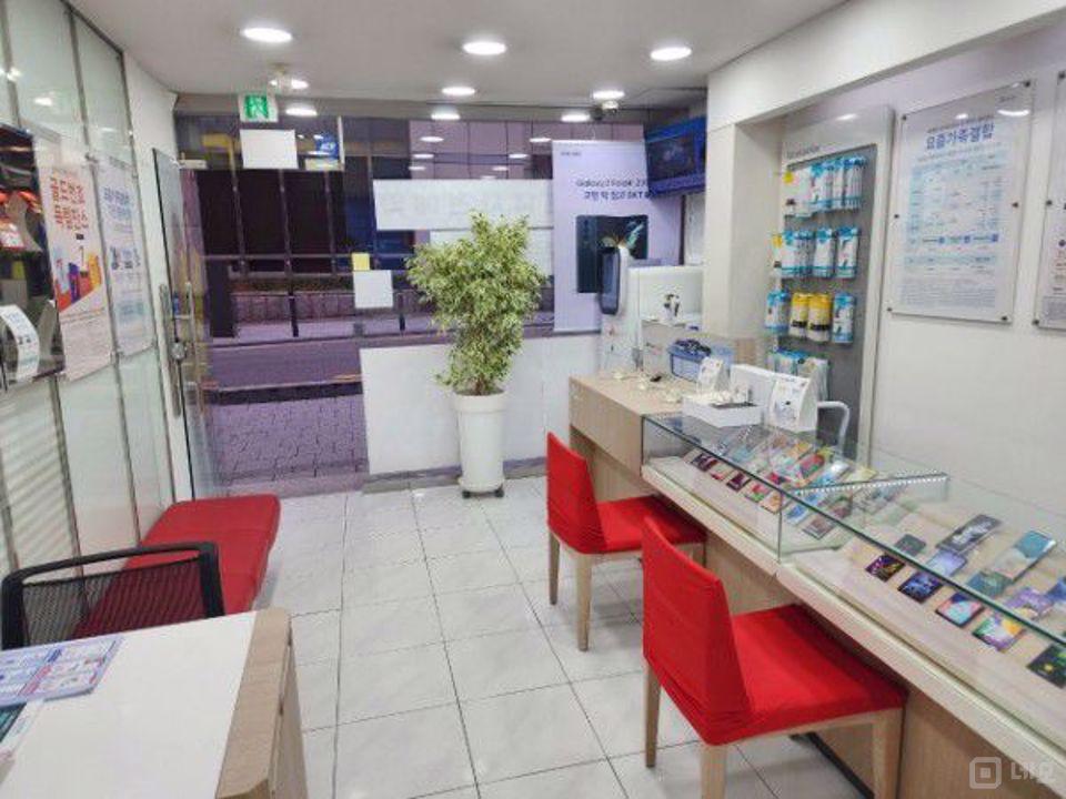 성북구 안암동 대로변 1층 이동통신점 매물의 2번째 사진