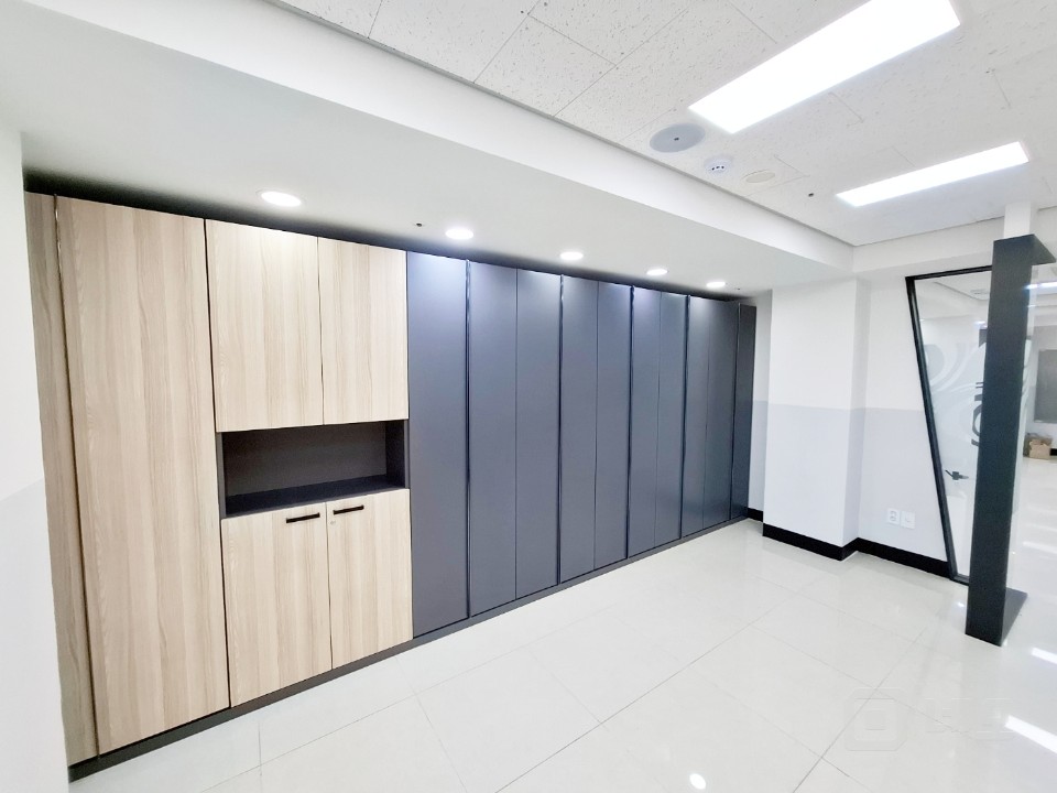 🏢 연남동 프라임 로케이션, 약 444평 대형 오피스 매물의 24번째 사진