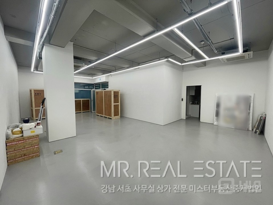 선정릉역.3분.1층.주차가능.내외관컨디션ACE 매물의 4번째 사진