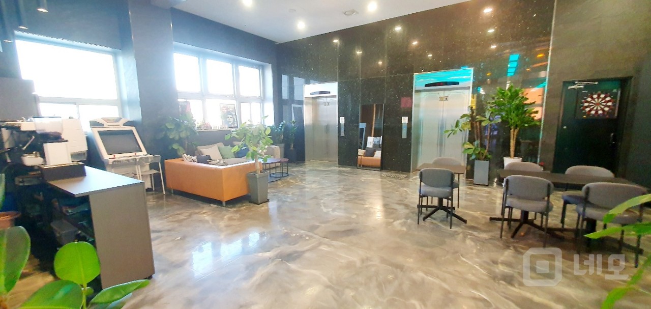 🦋실 179평. 한개층 단독사용. 인테리어 최상급🦋 매물의 2번째 사진