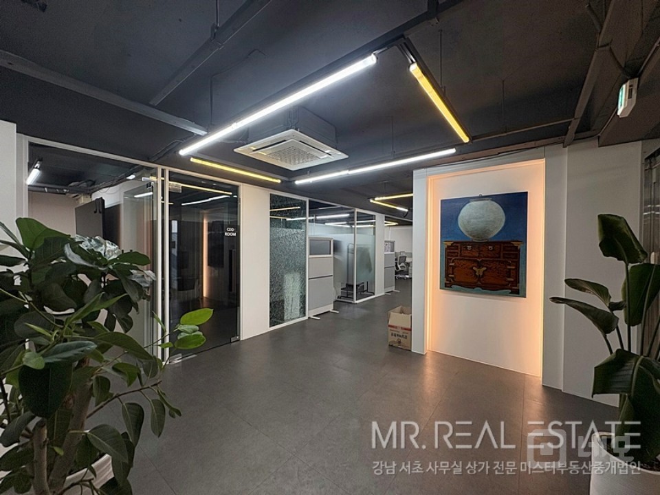 도산대로 이면 가성비ACE사무실 엘베有 단독출입문O 매물의 1번째 사진