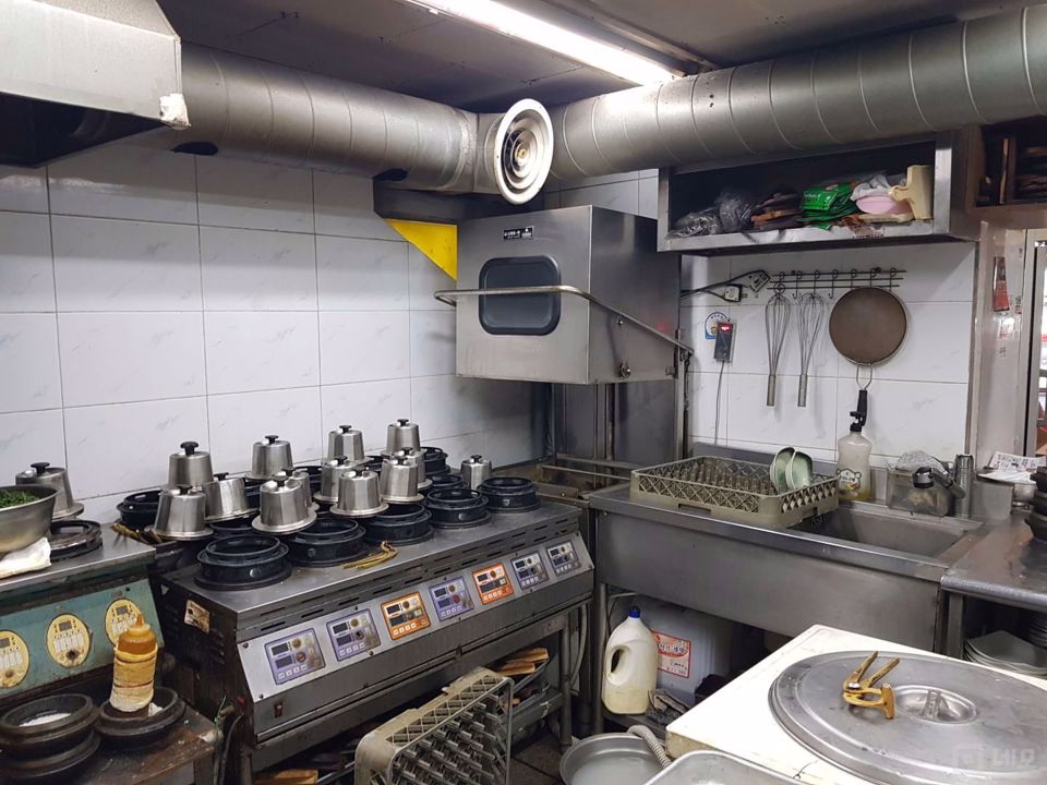 역세권에 위치한 넓은 홀이 구비된 행당동 한식당 매물 매물의 9번째 사진