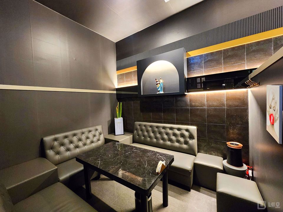 고급스러운 인테리어 완비된 종로1가 비즈니스 바 매물의 4번째 사진