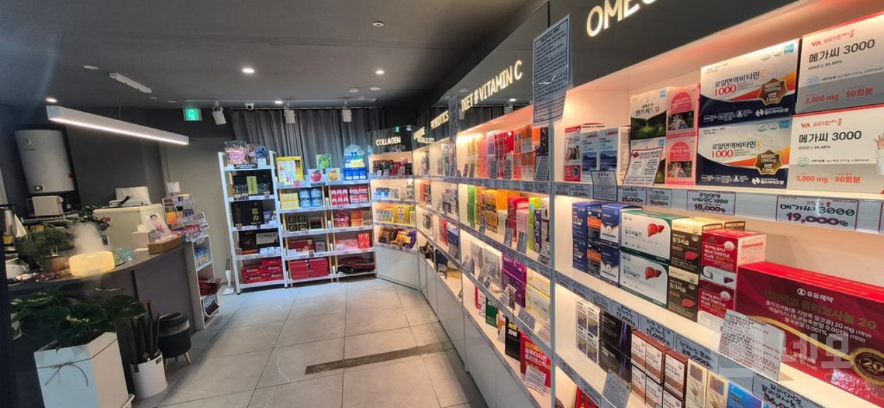 ⭐88병원 동부시장인근 큰대로변 신축급 깔끔한 1층 주차가 협의! 매물의 3번째 사진