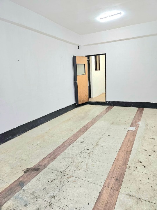 다용도 활용가능! 큰공간과 작은 공간을 모두 갖춘 매력적인 상가 매물의 1번째 사진