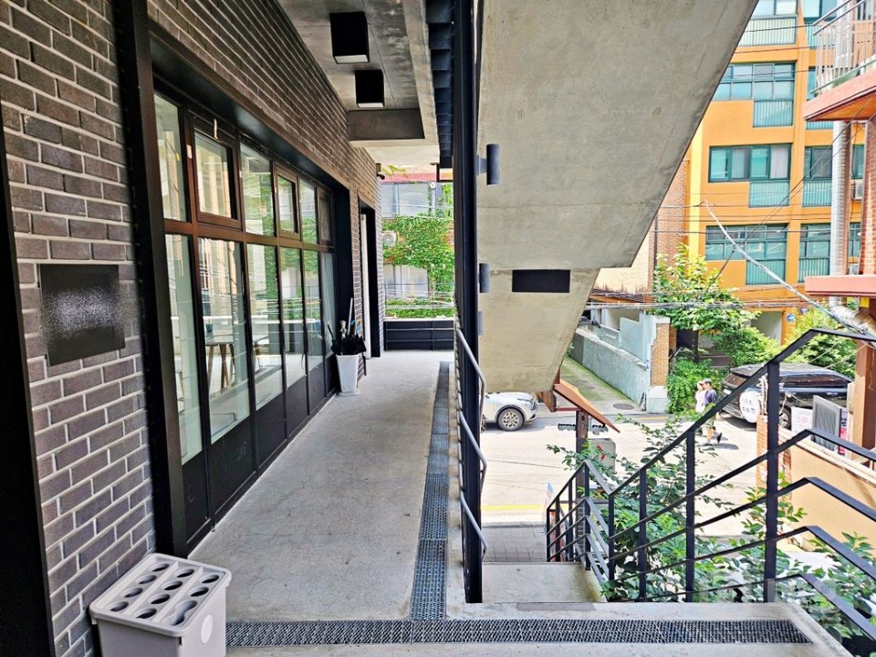 ⭐⭐I 대박무권리 I 전면탁트인공간 I 환상적채광량 I 높은층고 매물의 17번째 사진