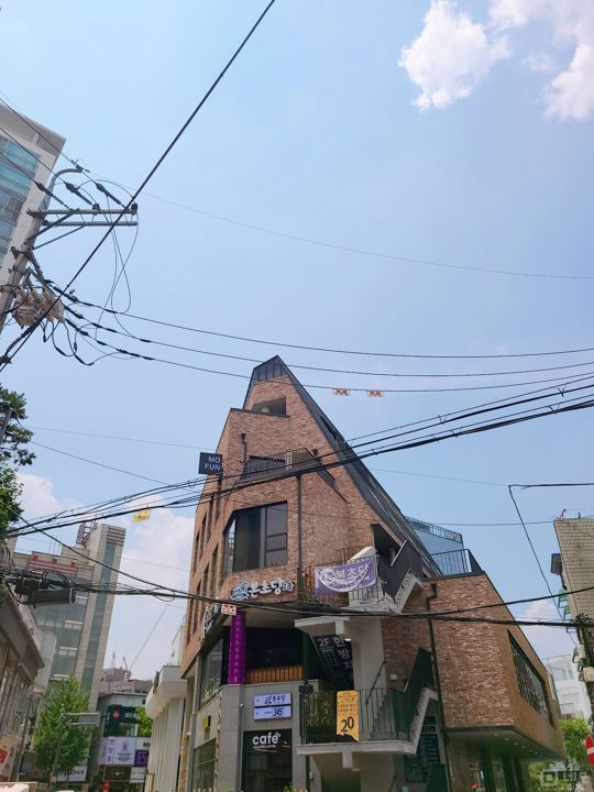 홍대입구역 도보 3분 홍대상권 중심부에 위치 전통차카페 매물의 9번째 사진