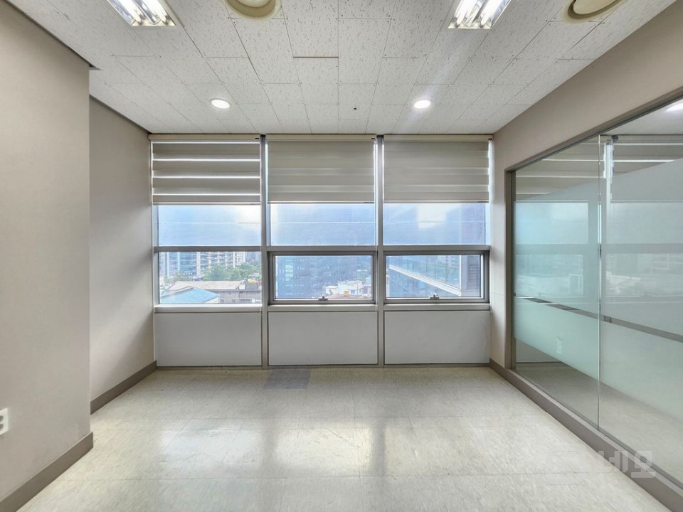 가산초역세권 실43 룸3개 즉시입주가능 매물의 5번째 사진