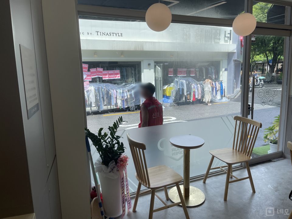 신당동 주거지역, 깔끔한 시설 무인 카페 매물의 4번째 사진