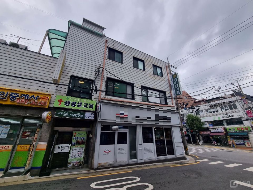 봉천동 유동인구 많은 대로변 상가 내 스터디카페 매물의 5번째 사진
