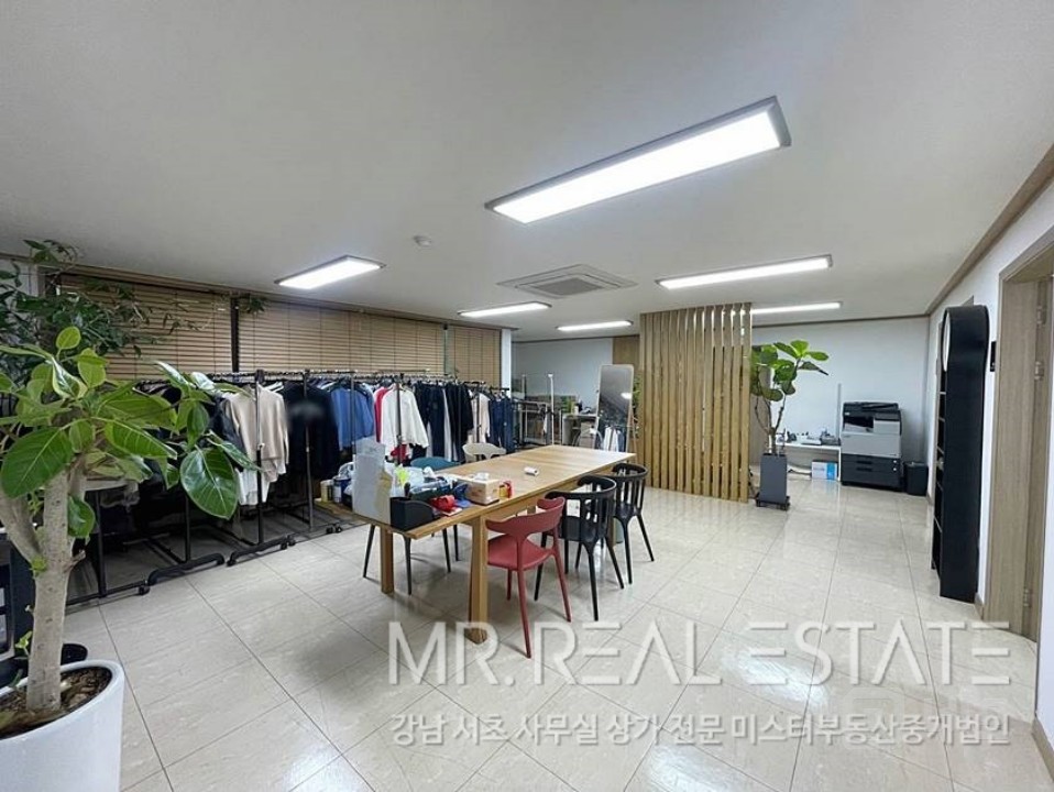 역삼역.S급가성비사무실.주차ACE.넓은베란다 매물의 3번째 사진