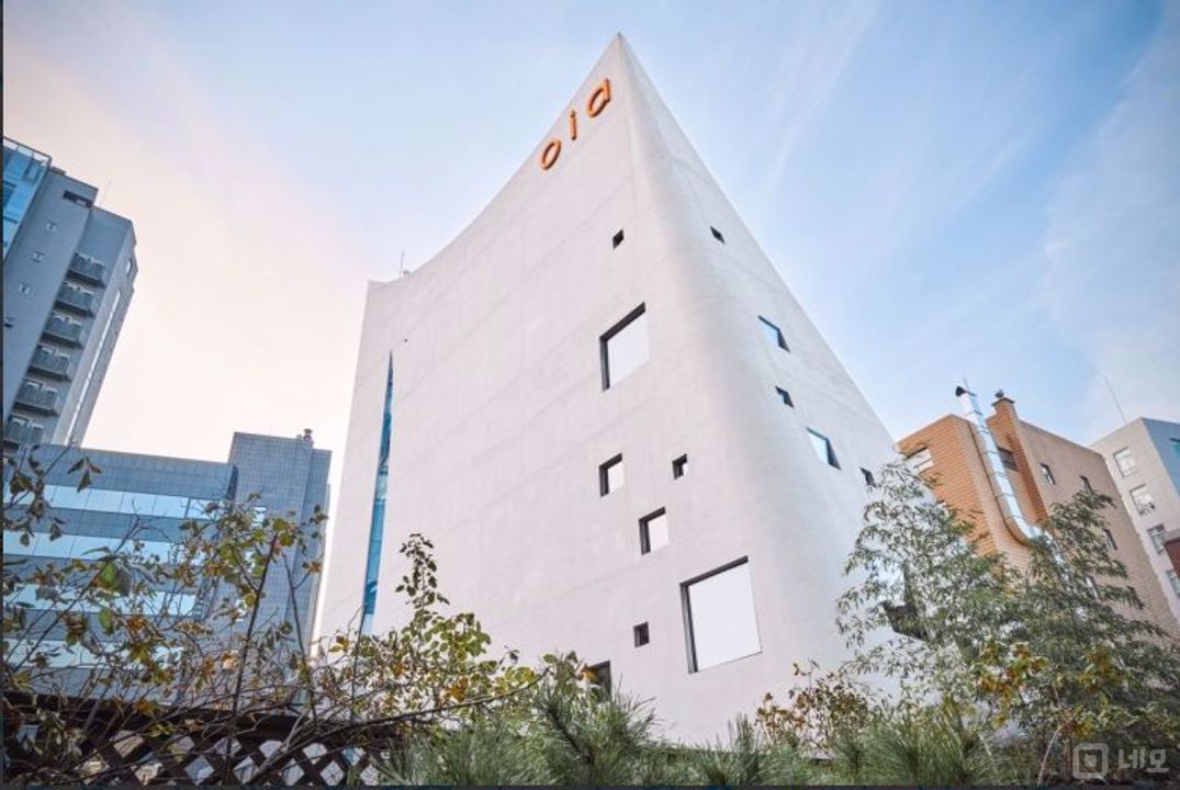 논현동 여성 전용 화장실로 되어 있는 6,7층 임대 사무실 매물의 1번째 사진