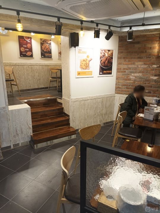 하월곡동 대로변, 깔끔한 시설 통닭집 매물의 2번째 사진
