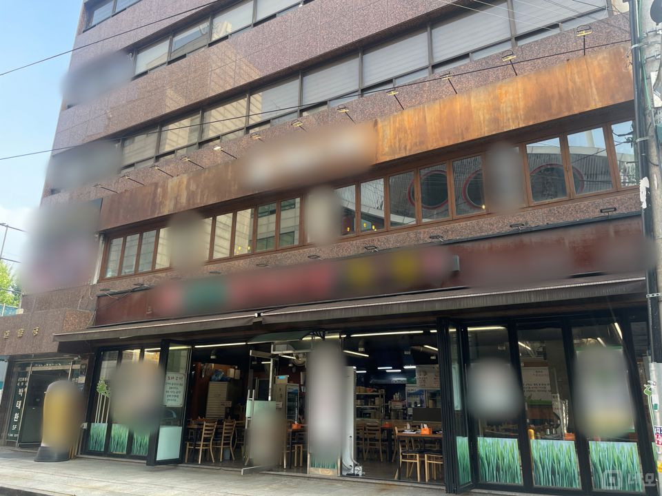 대학사 상권에 위치해 단체 손님이 많은 서초동 2층 상가 매물의 8번째 사진