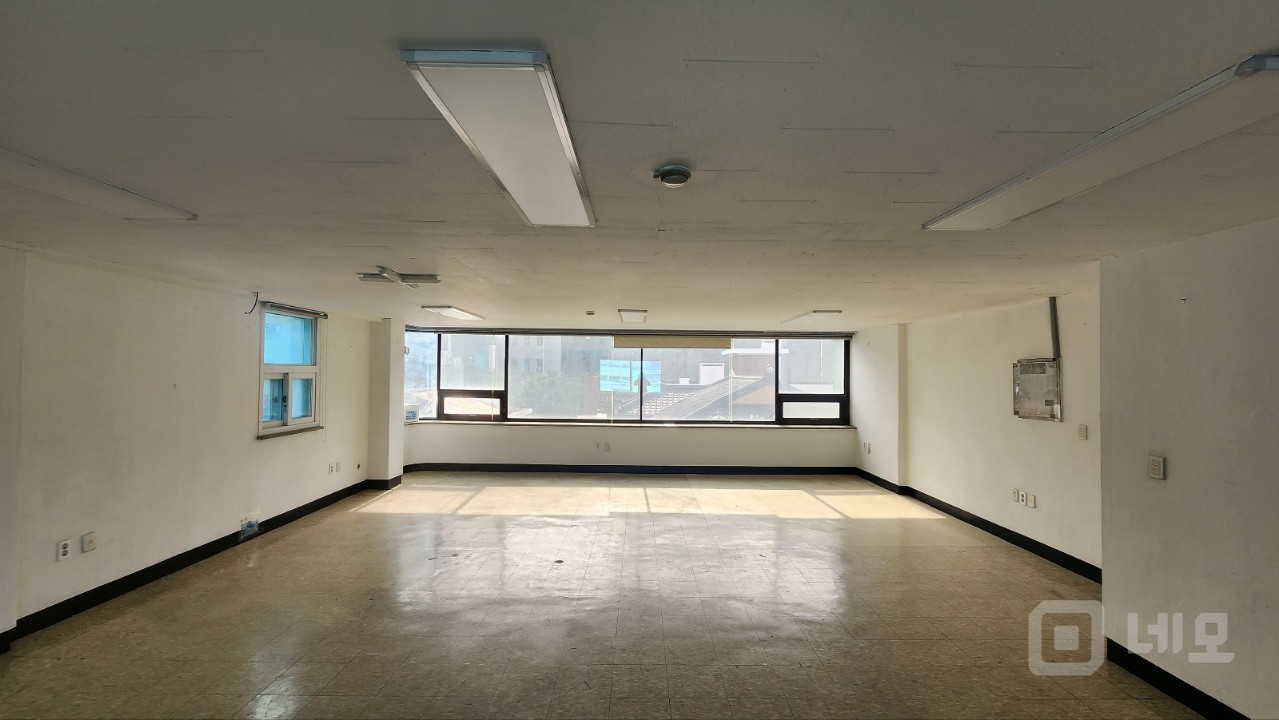 엘베o 주차o 반듯하고 채광 좋은 사무실 매물의 4번째 사진