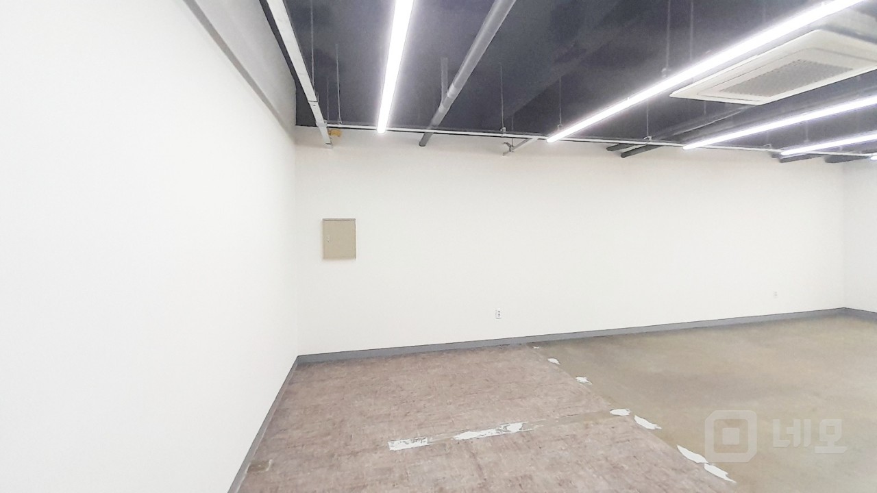 🏢 [신수동 2층] 신축급 근생상가✨ 엘리베이터·주차 완비! 매물의 3번째 사진