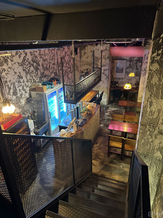 관악구 신림동, 깔끔한 인테리어 완비된 1층,지층 맥주호프점 매물의 3번째 사진