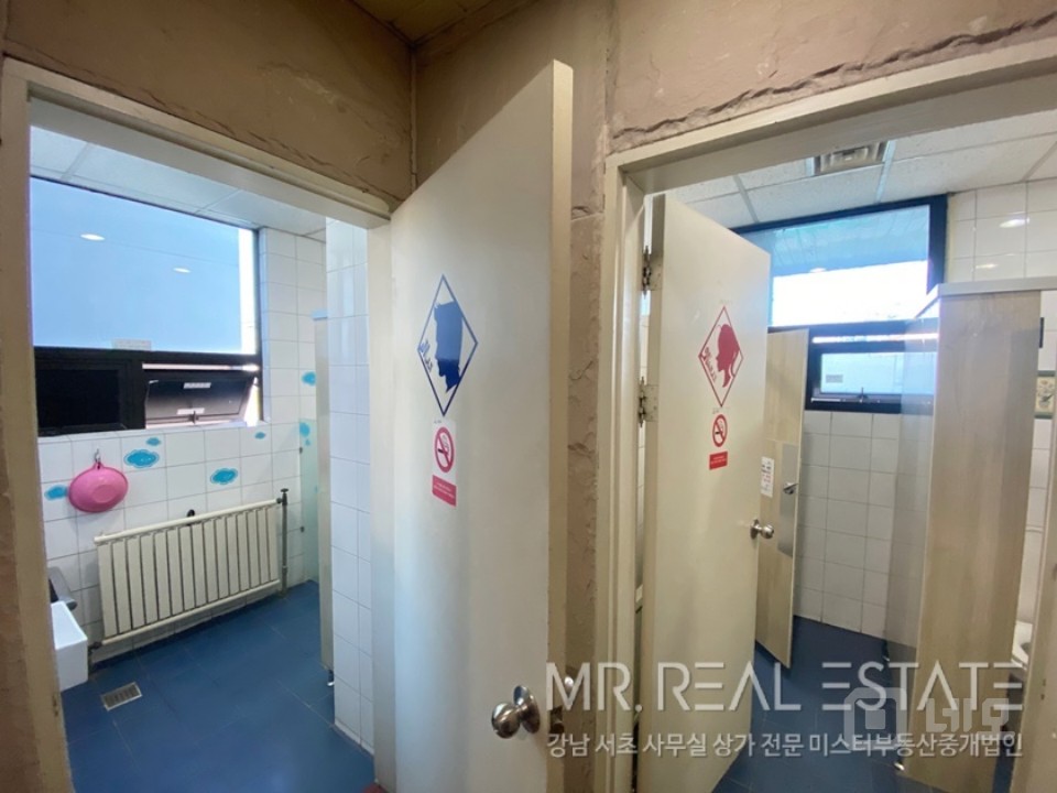 실사진 말죽거리공원사거리인근 주차3대 가성비 대로변 테라스 매물의 11번째 사진