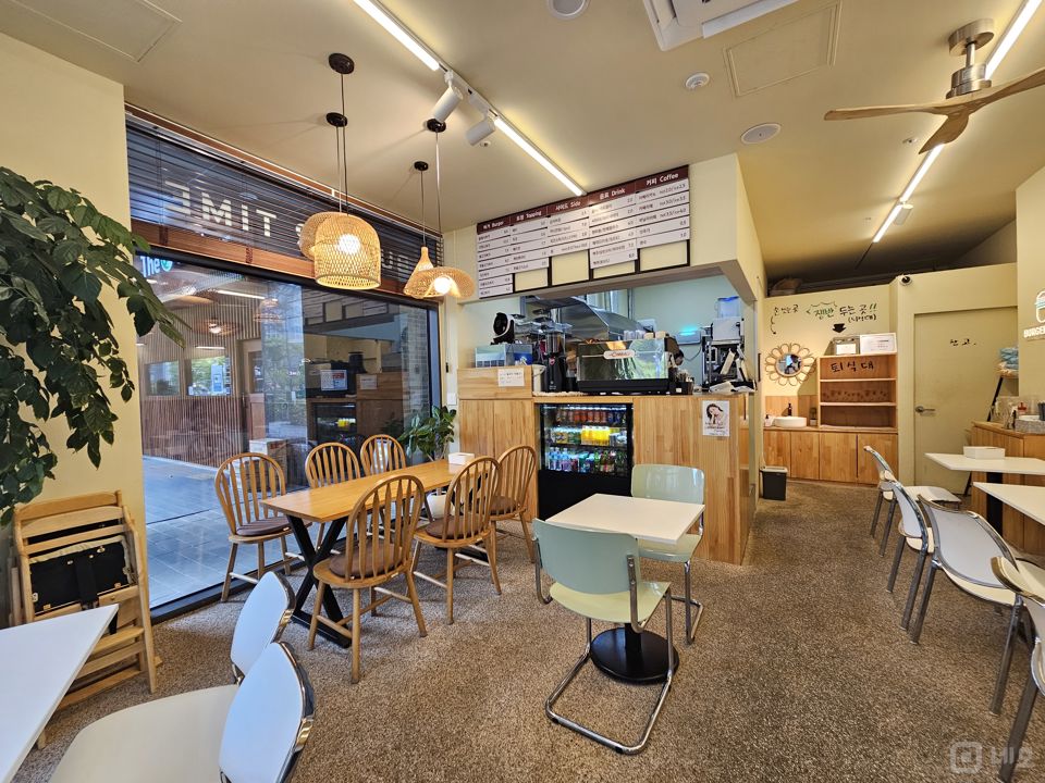 접근성 좋은 대로변 1층, 고덕동 음식점 매물의 1번째 사진