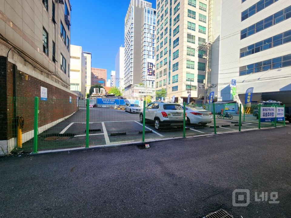 부드러운 빛과 차분한 공간, 집중도 높은 업무환경 매물의 13번째 사진