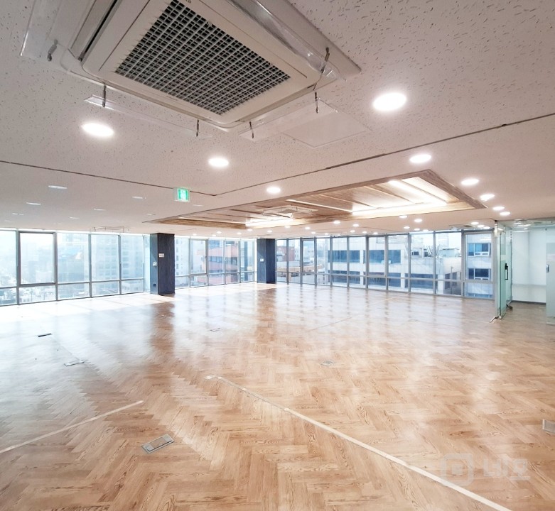🏢 동교동 프라임 사무실 임대 – 7·8층 전체 (561.91㎡) 매물의 1번째 사진