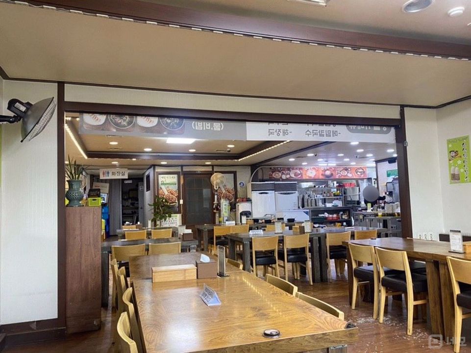 대로변 상권, 단골손님 많은 과천동 음식점 매물의 4번째 사진