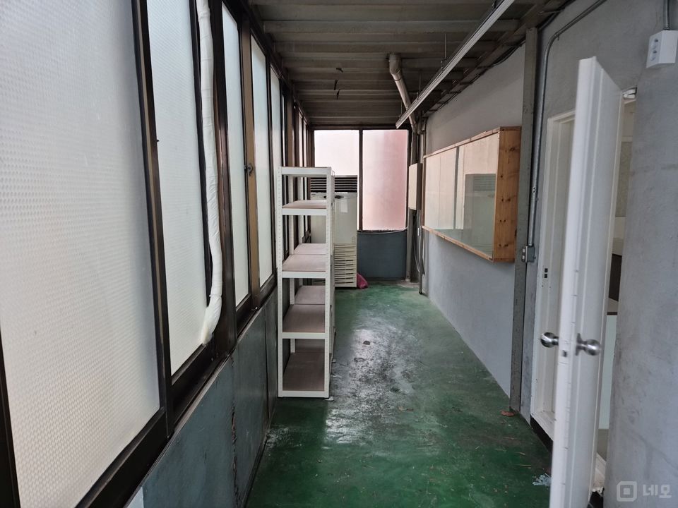 동교동 인테리어 되어 있는 공실 매물의 7번째 사진