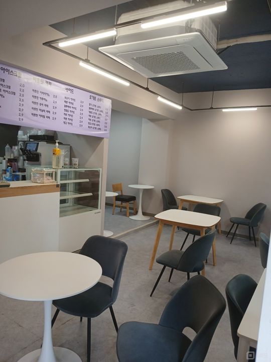 가천대역 인근, 학생·관공서 유동인구 풍부한 상권 카페 임대 매물의 1번째 사진