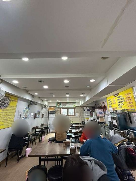 면목동 번화가에 위치한 음식점 매물의 2번째 사진