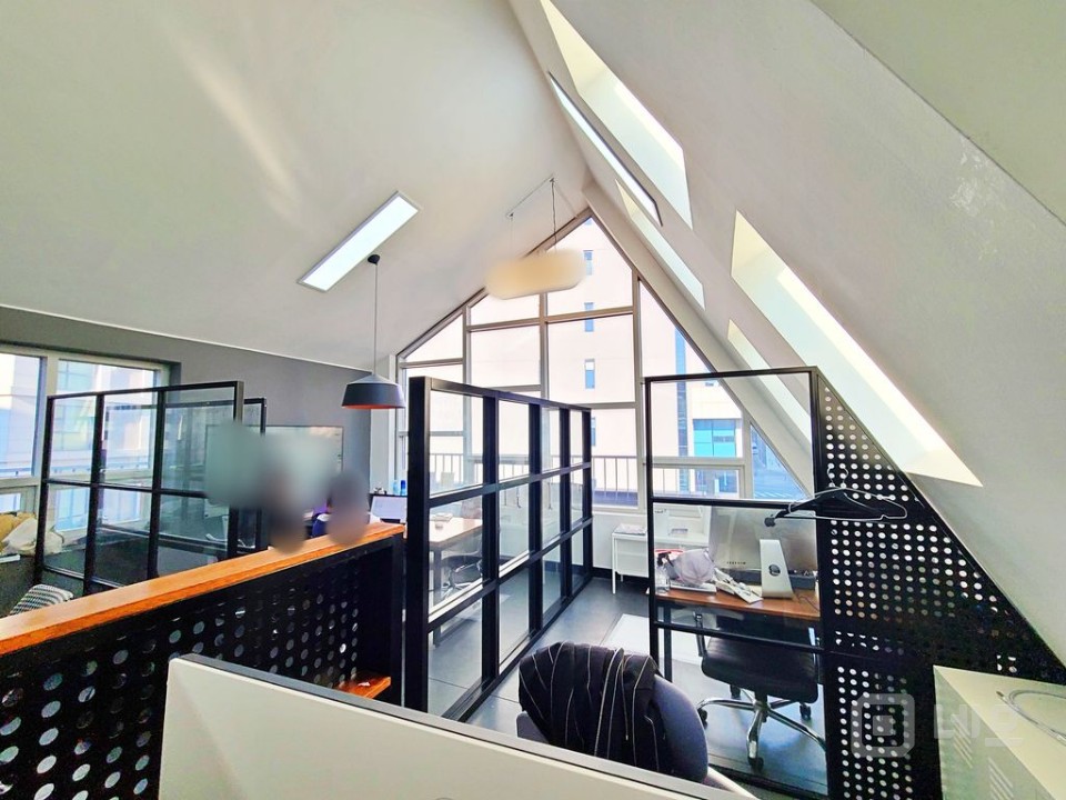 단독테라스 2개, 엘베 有,채광 좋은 사무실 매물의 2번째 사진