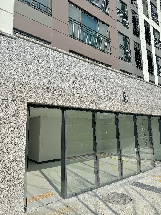 반월 동문디이스트 상가 첫입주하실 분 모집합니다~! 매물의 10번째 사진