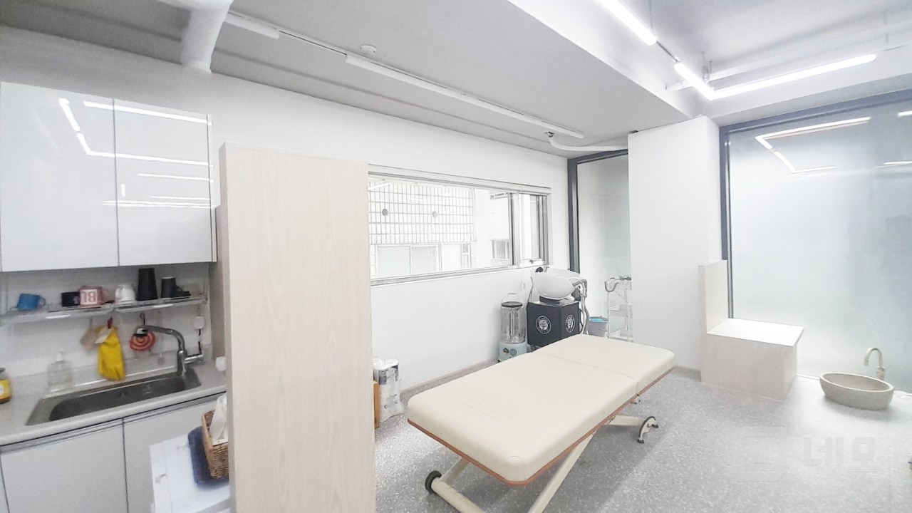 🏢 브랜드 시그니처에 걸맞는 단 하나의 건물 매물의 7번째 사진