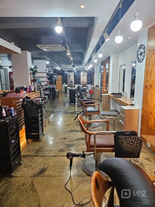 [성공을 위한 완벽한 시작] 🏢 장한로 12, 3층 미용실 상가 임대 매물의 2번째 사진