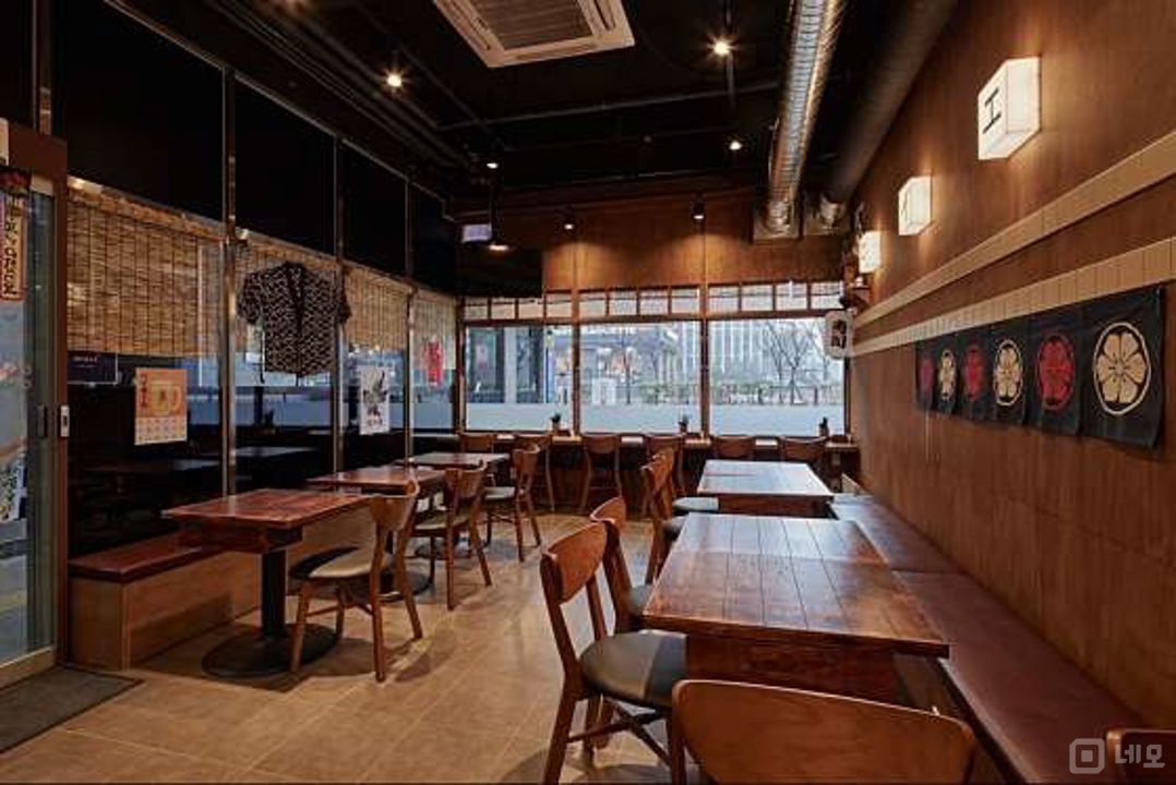 마곡동 복합상권에 위치한 이자카야 매물의 1번째 사진