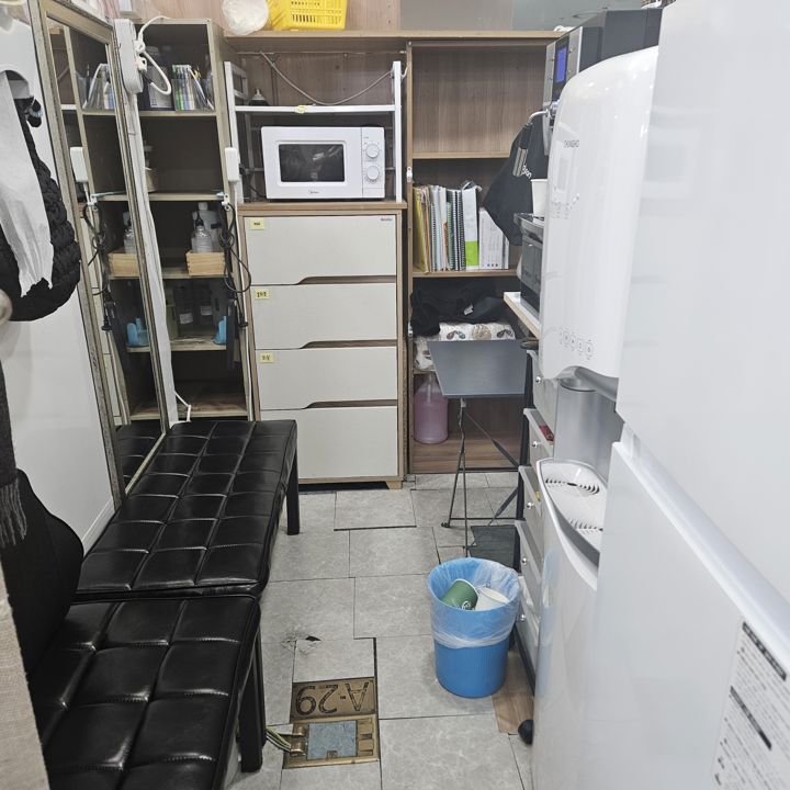 대조동 백화점 상가에 위치한 네일샵 매물의 4번째 사진