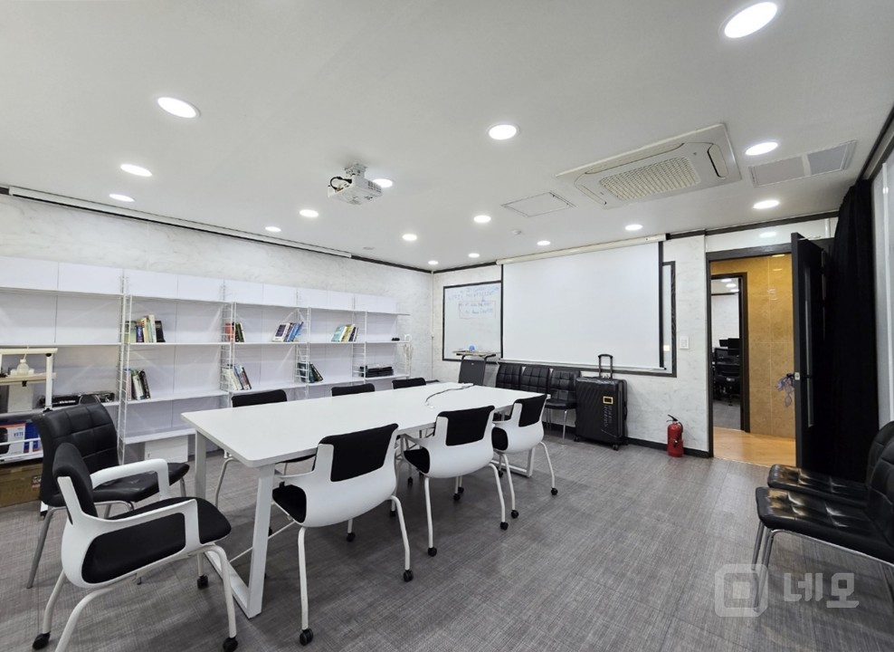 ✅ 인테리어 최상 압구정초역세권 주차편리 얼른보러오세용 ✅ 매물의 4번째 사진