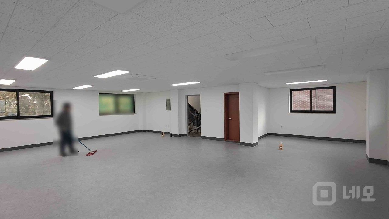 🏢 [홍대입구역 인근] 2층 단독 사무실 — 바로 사용 가능! 매물의 4번째 사진