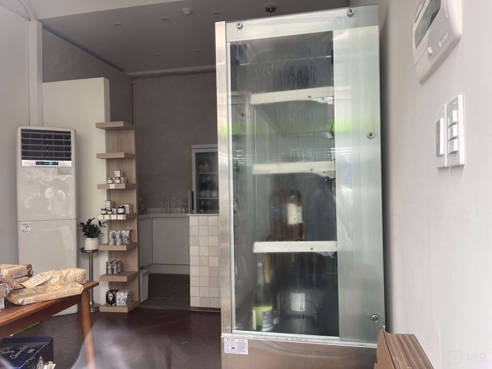 이태원동 장진우거리, 다양하게 이용 가능한 주류판매점 매물의 3번째 사진