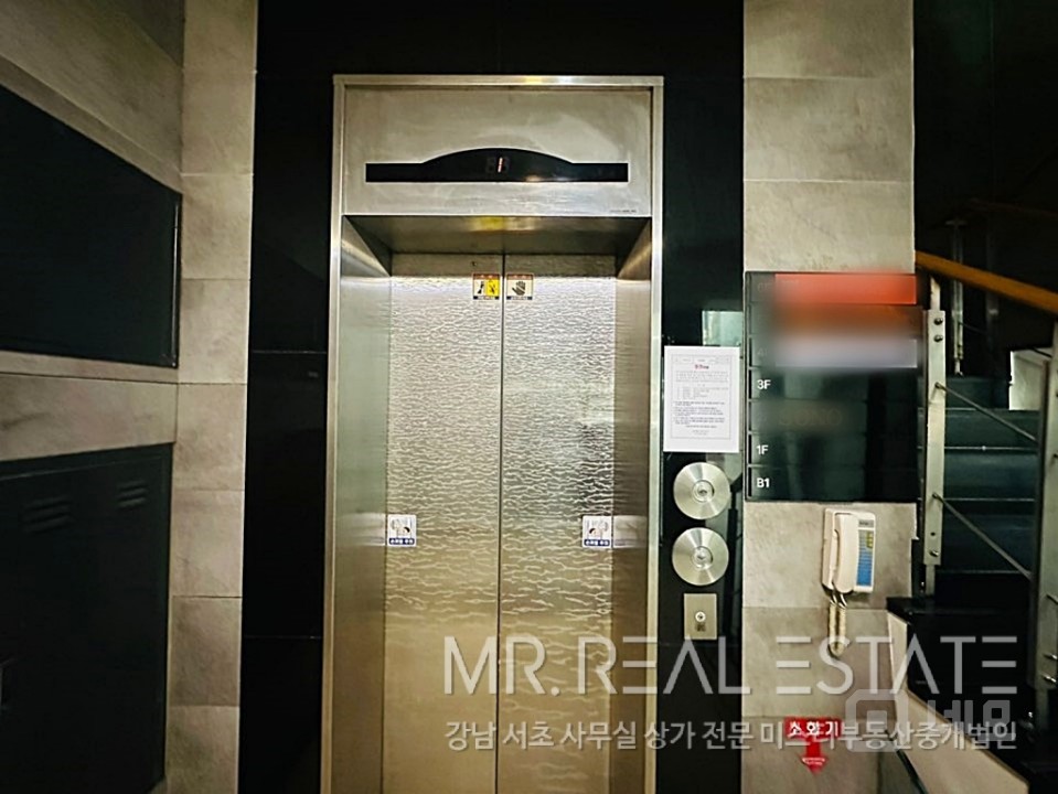 1층 대로변상가.층고4m이상.복층.노출최상.권리무 매물의 10번째 사진