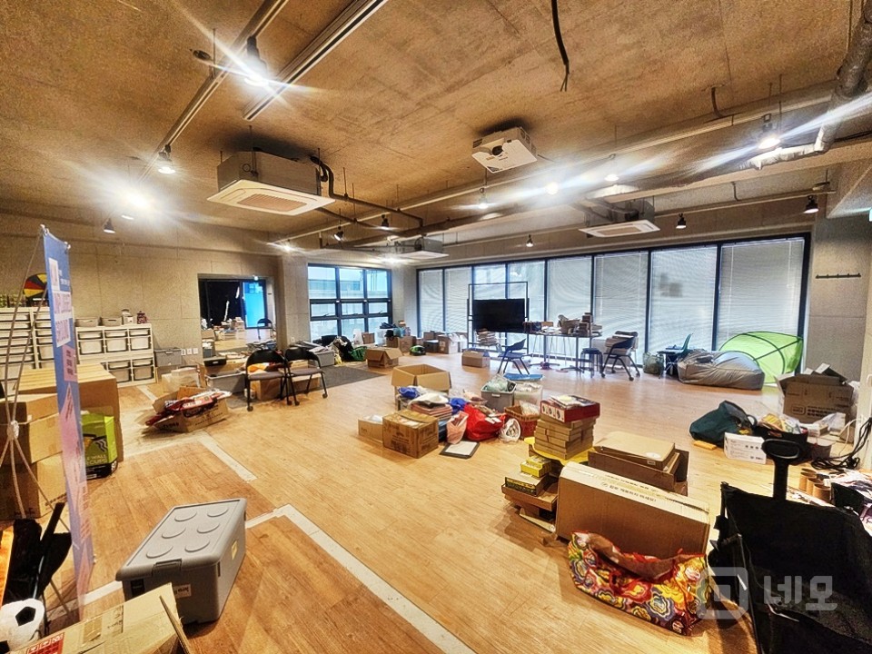 JS 합정역 역세권 S급 퀄리티의 1층 상가사무실 임대(단기임대 문의) 매물의 2번째 사진