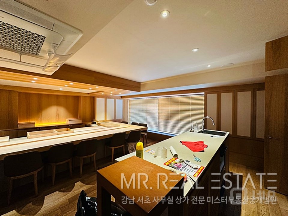 내부인테리어 최상, 바로 사용 가능, 입지조건 최상, 유동인구 많음 매물의 3번째 사진