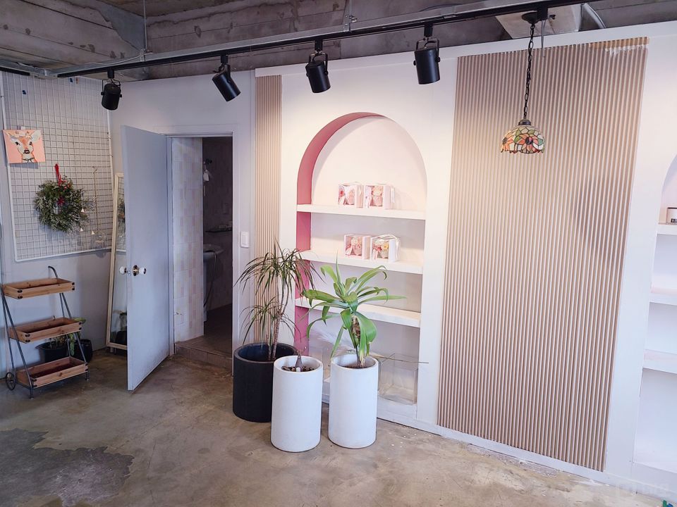 쌍문동 대학가에 위치한 꽃집 매물의 2번째 사진